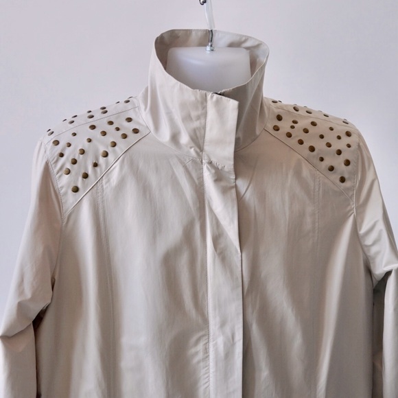 Chico’s Zenergy beige polyester and nylon jacket. NWT. Size 3 = size 16. - Picture 2 of 11